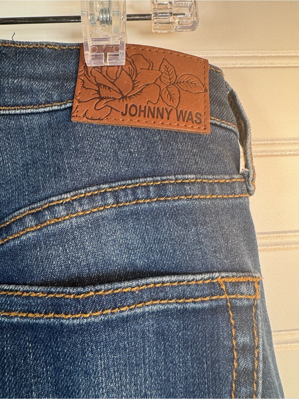 Johnny Was “The Skinny Jean” Mid-Rise Jeans - size 25 - Picture 5 of 7